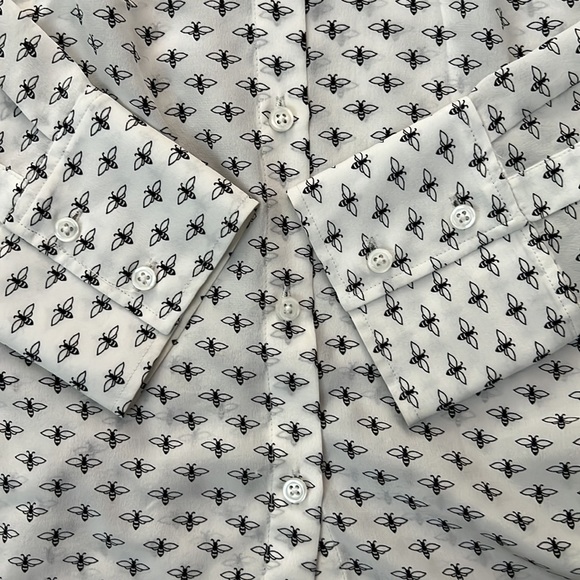 Ann Taylor Silk button-down bumblebee 🐝shirt size 10 - Picture 3 of 3